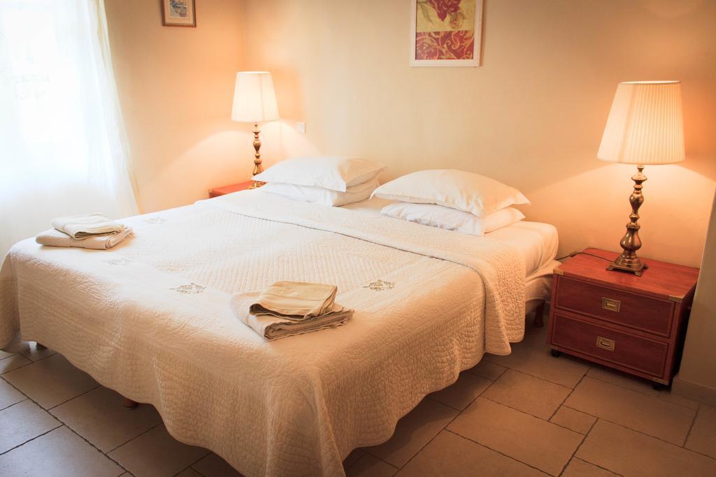 Les Carmes And Spa Le Thor Eksteriør bilde