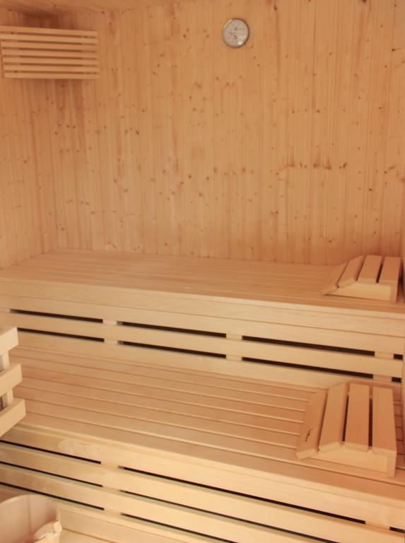 Les Carmes And Spa Le Thor Eksteriør bilde