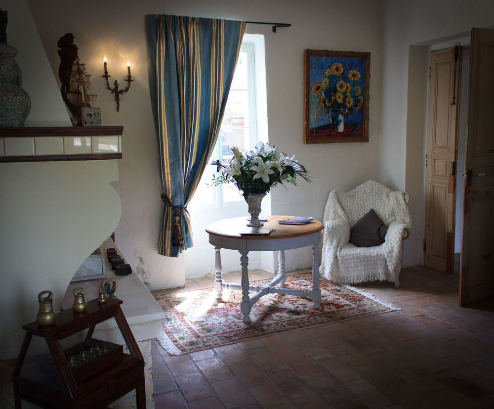 Les Carmes And Spa Le Thor Eksteriør bilde